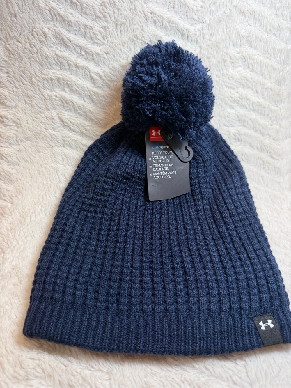 Under Armour Cold Gear Navy Pom Pom Beanie Hat New With Tag